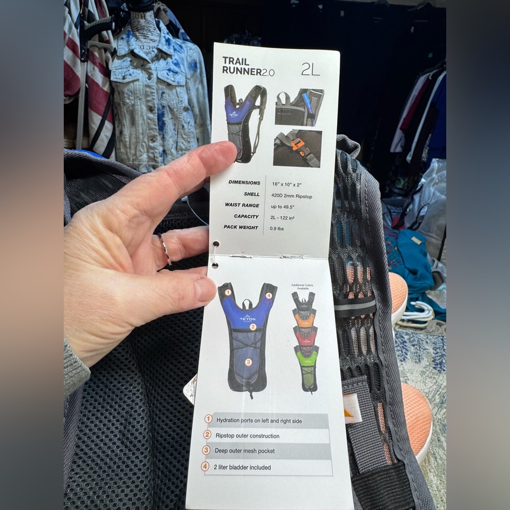 TETON Sports 2L Trailrunner 20 Adventure Hydration Pack Carrier Blue/Gray NWT - Picture 10 of 12